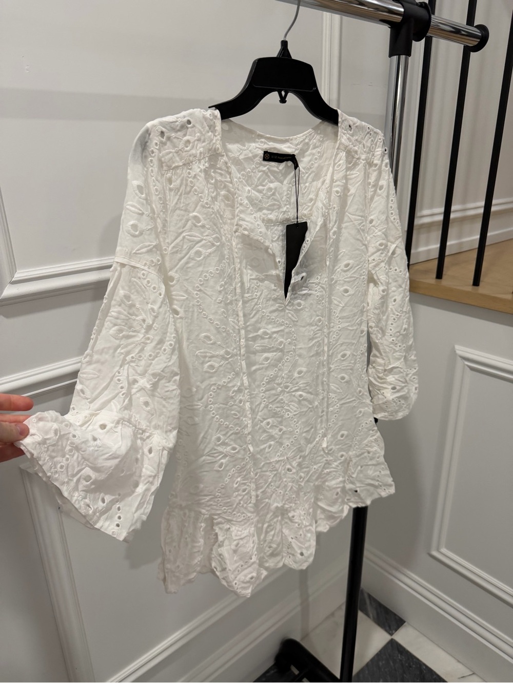 NWT White Eyelet Bathing Suit Cover Up 🌴🤍